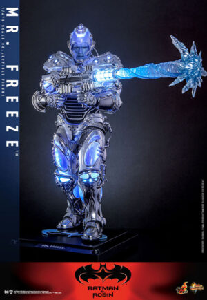 Movie Masterpiece - Scale Fully Poseable Figure: Batman & Robin - Mr. Freeze